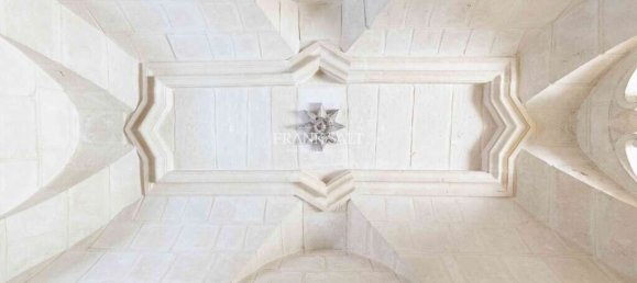 4 غرف نوم فندق في Zabbar, Malta رقم 2114 8