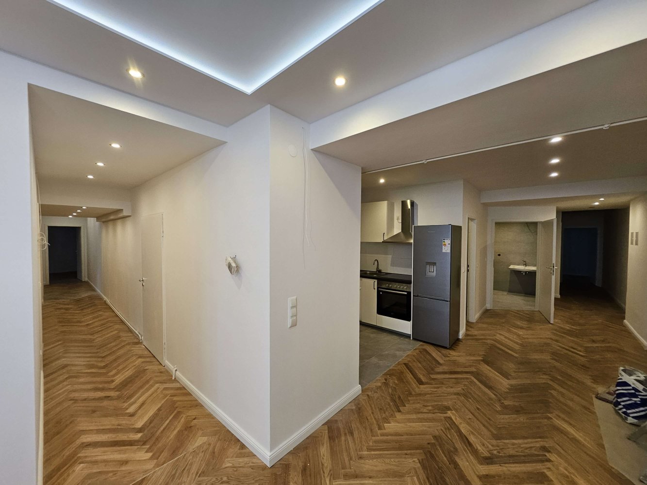 5 bedrooms Commercial property in Schoneberg, Germany No. 322872