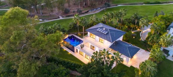 5 bedrooms Villa in Marbella, Spain No. 111148 24