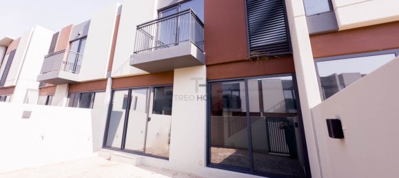 3 bedrooms Townhouse in Dubai, UAE No. 31366 16