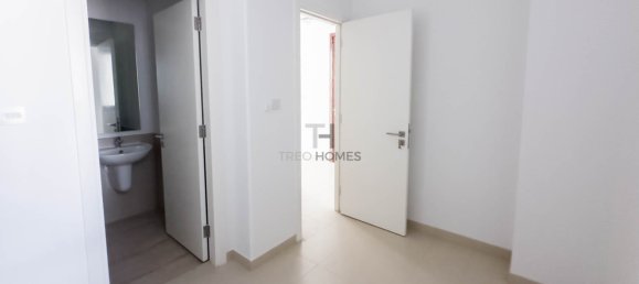 3 bedrooms Townhouse in Dubai, UAE No. 31366 4
