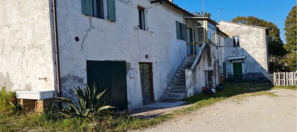 8-Zimmer Haus in Ancona, Italy, Nr. 173413 2