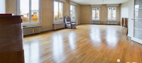 5-salle Appartement à Valenciennes, France No. 160786 2