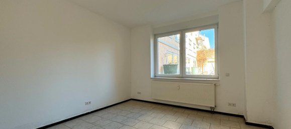 Edificio de 35 habitaciónes en Hildesheim, Germany No. 39687 12