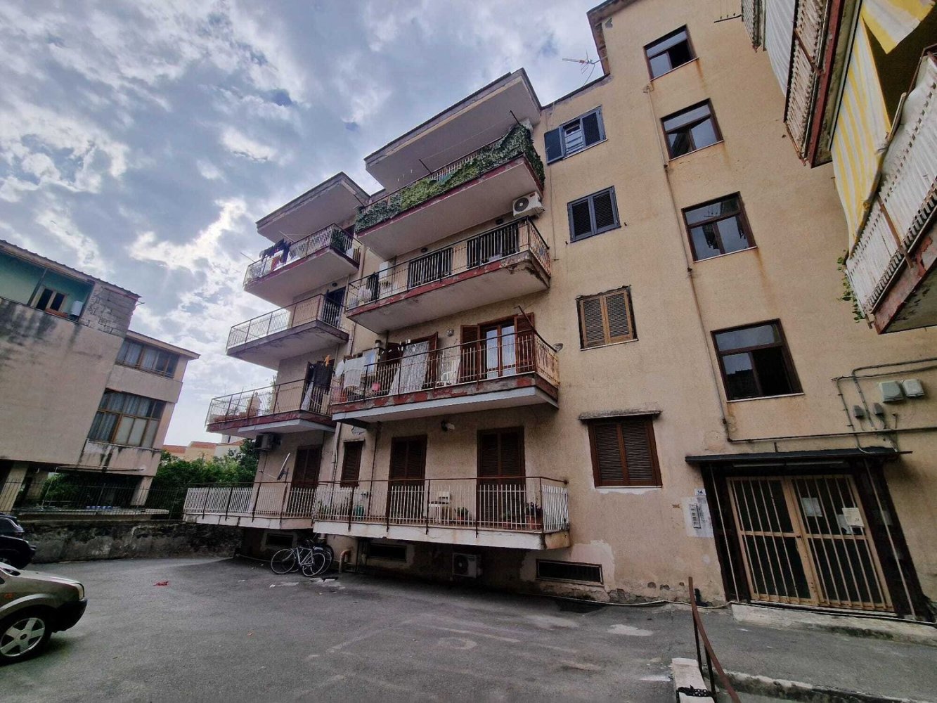 6 bedrooms Apartment in Scafati, Italy No. 360013
