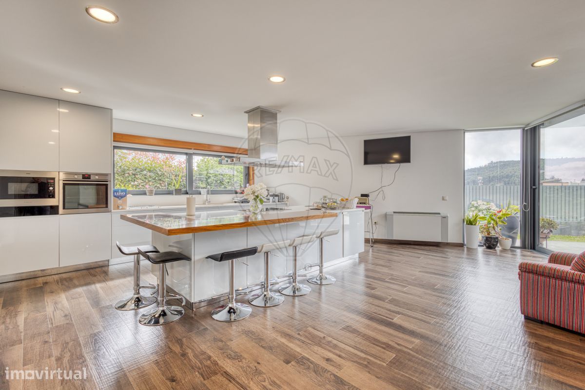 3 bedrooms House in Penafiel, Portugal No. 181026