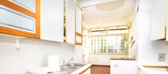 Квартира с 4 комнатами в Рим, Италия № 33459 69