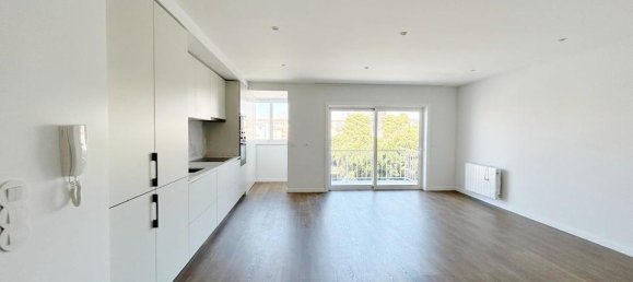 3 bedrooms Apartment in Aveiro, Portugal No. 211984 3