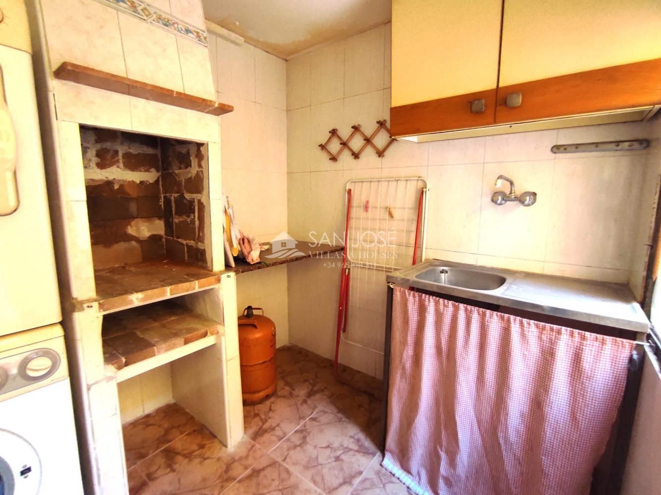 Casa de 3 dormitorios en Monforte del Cid, Spain No. 93358