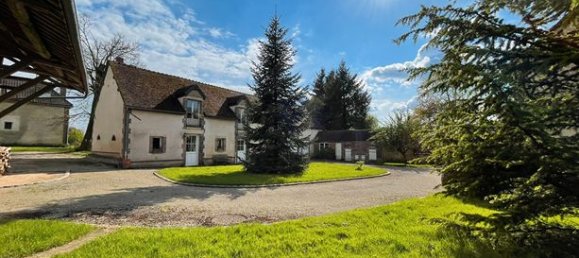 9 bedrooms House in Yonne, France No. 306401 3