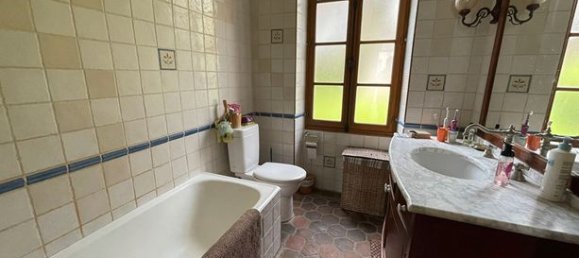 9 bedrooms House in Yonne, France No. 306401 13