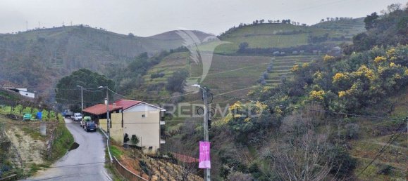 3 bedrooms House in Santa Marta de Penaguiao, Portugal No. 127771 16