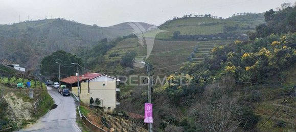 3 bedrooms House in Santa Marta de Penaguiao, Portugal No. 127771 12