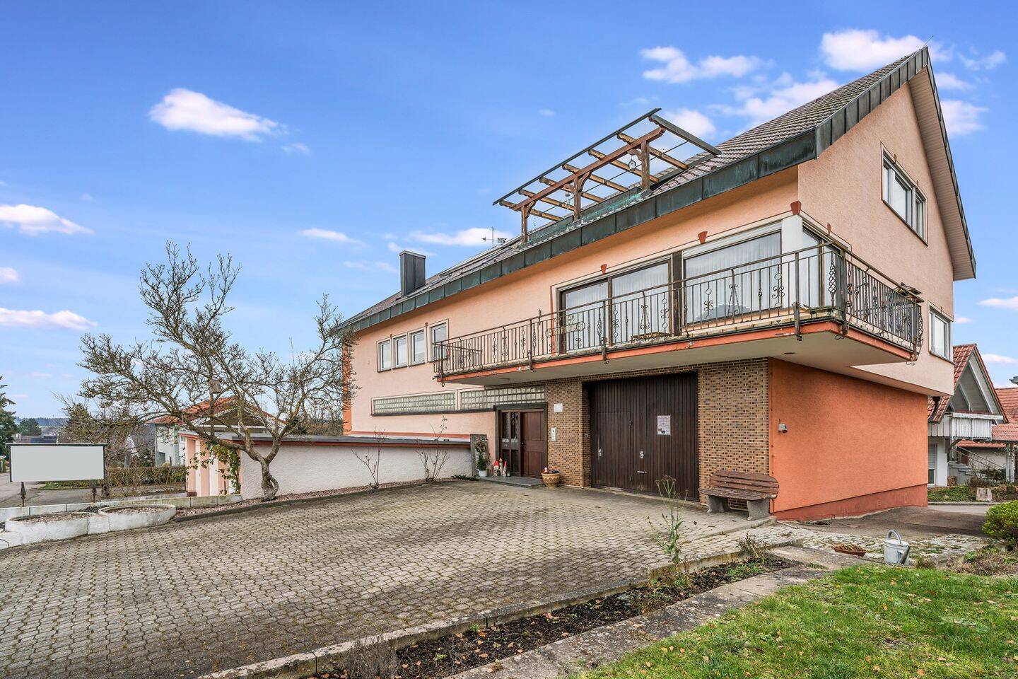 4 bedrooms Building in Sigmaringen, Germany No. 44482