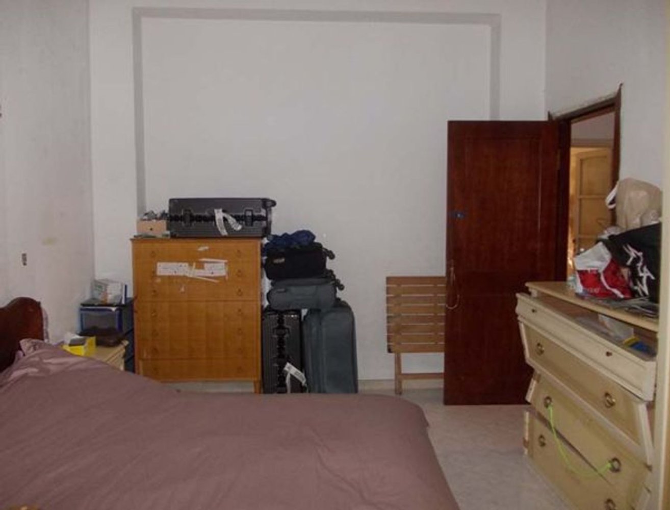 3 rooms Apartment in Milan, Italy No. 241050