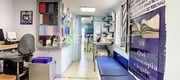 5-Zimmer Gewerbliche Immobilie in Naples, Italy, Nr. 105015 17