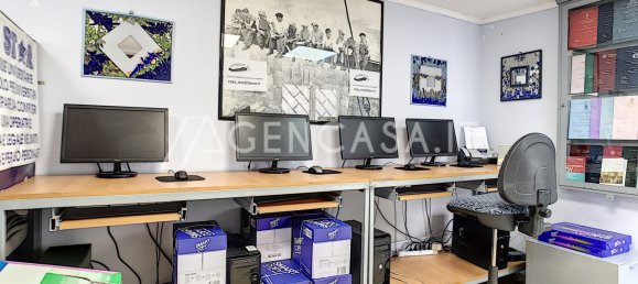 5-Zimmer Gewerbliche Immobilie in Naples, Italy, Nr. 105015 18