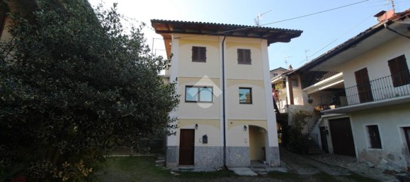3 rooms Apartment in Parella, Italy No. 18094 2
