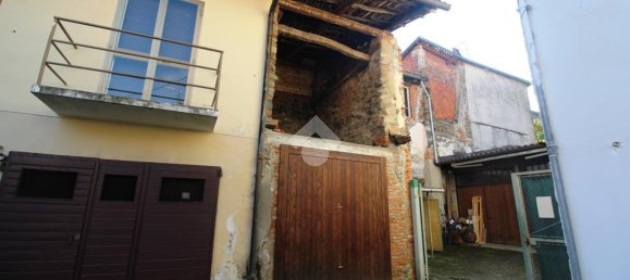 3 rooms Apartment in Parella, Italy No. 18094 20