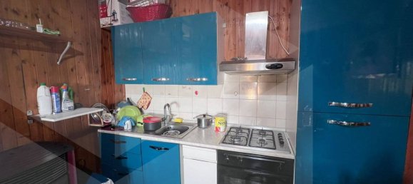4 rooms Apartment in Ponsacco, Italy No. 23950 5