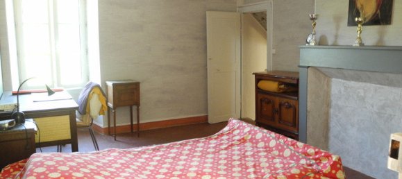 2 bedrooms House in Ciron, France No. 99288 4