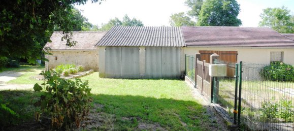 2 bedrooms House in Ciron, France No. 99288 10