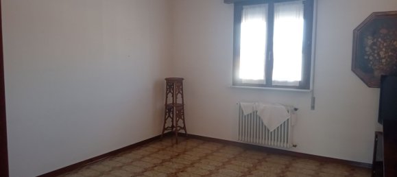 4 rooms Apartment in Brescia, Italy No. 300186 4