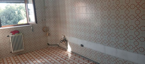4 rooms Apartment in Brescia, Italy No. 300186 7