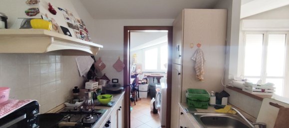 2 rooms Apartment in Porcari, Italy No. 280044 5