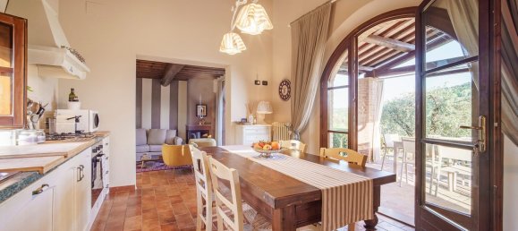 Дом с 2 комнатами в Вольтерра, Италия № 121136 30