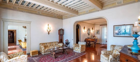 30 rooms Villa in Carmignano, Italy No. 301704 11