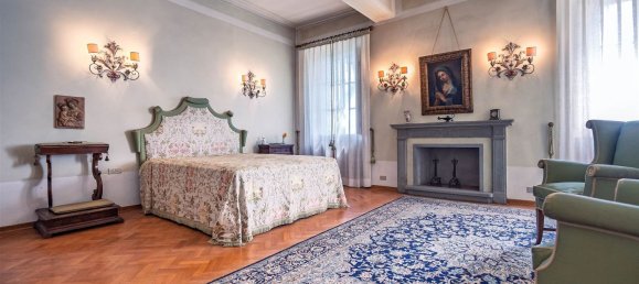 30 rooms Villa in Carmignano, Italy No. 301704 37