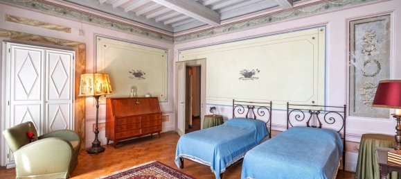 30 rooms Villa in Carmignano, Italy No. 301704 42