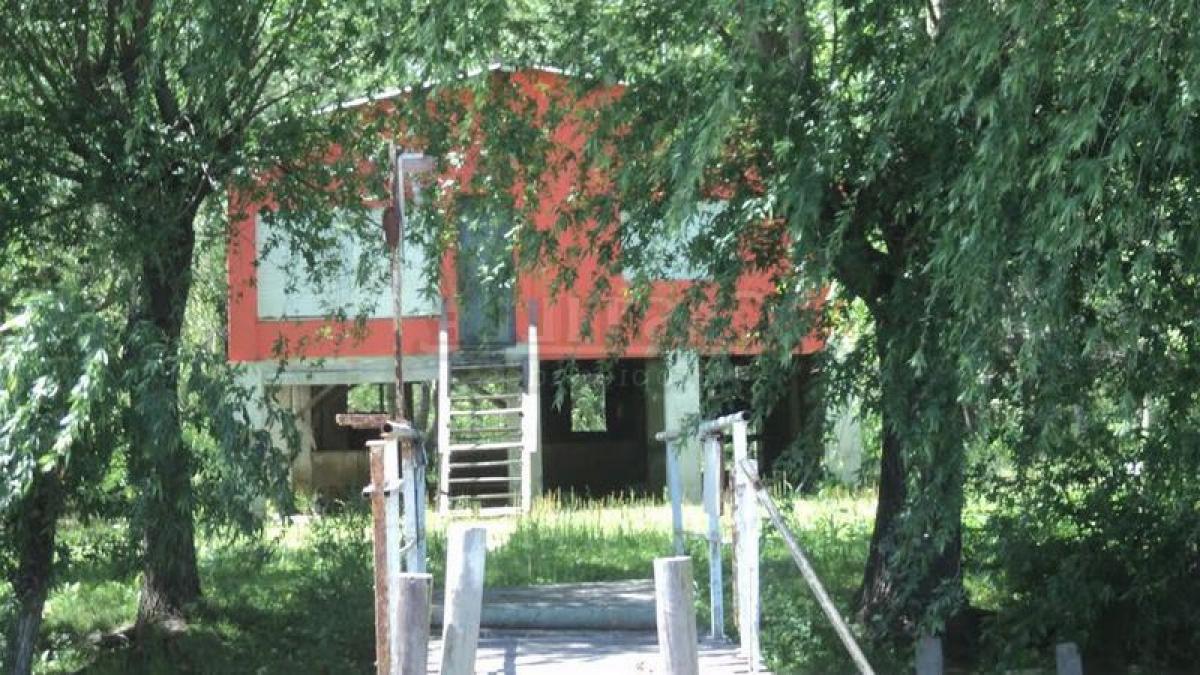 2 bedrooms House in San Fernando, Argentina No. 61760