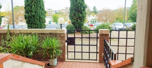 4 rooms Apartment in Poggibonsi, Italy No. 226038 6