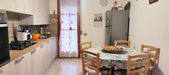 4 rooms Apartment in Poggibonsi, Italy No. 226038 10