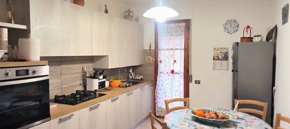 4 rooms Apartment in Poggibonsi, Italy No. 226038 11