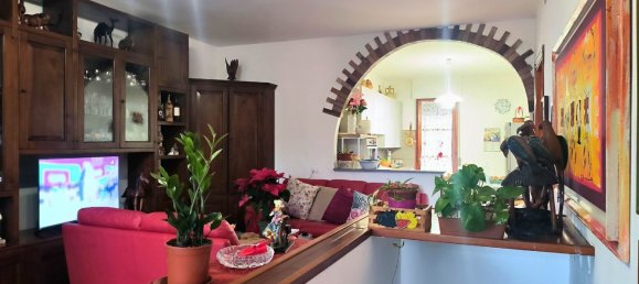 4 rooms Apartment in Poggibonsi, Italy No. 226038 3