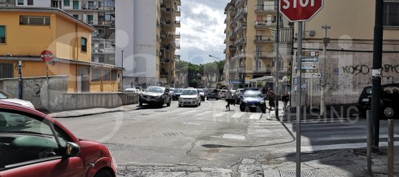 1 room Commercial property in Naples, Italy No. 57963 2