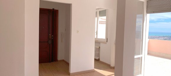 Apartamento de 4 divisões em Città Sant'Angelo, Italy N.º 144953 6