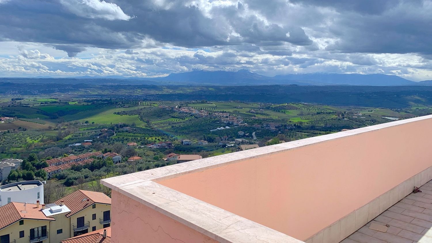 Apartamento de 4 divisões em Città Sant'Angelo, Italy N.º 144953