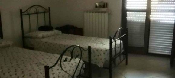 Квартира с 3 комнатами в Валенцано, Италия № 118617 6