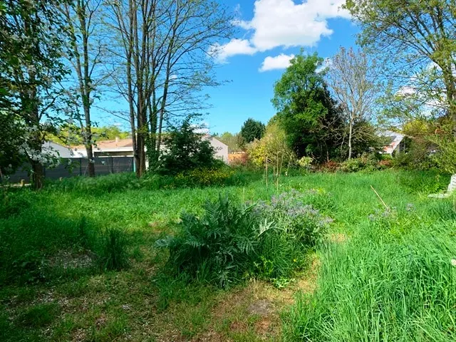 Terreno en Benon, France 781 m² No. 333743