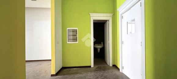 90m² Commercial property in Putignano, Italy No. 274263 6