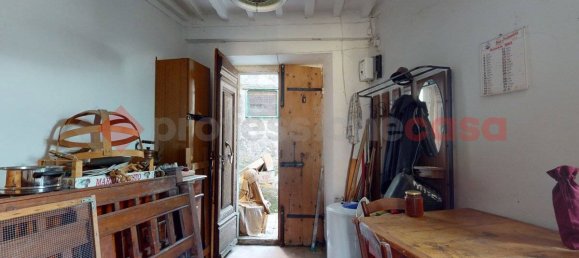 2 bedrooms House in Bagni di Lucca, Italy No. 237866 2