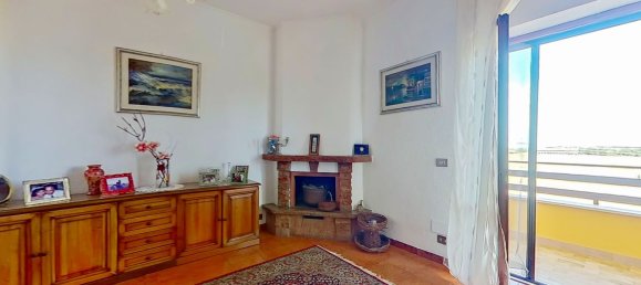 4 bedrooms Apartment in Rome, Italy No. 360064 4