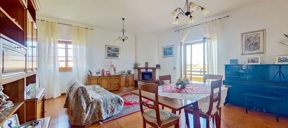 4 bedrooms Apartment in Rome, Italy No. 360064 3