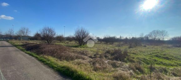 Земельный участок 9415м² в Кастильоне делле Стивьере, Италия № 153760 16