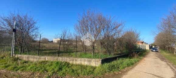 Земельный участок 9415м² в Кастильоне делле Стивьере, Италия № 153760 14