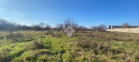 Земельный участок 9415м² в Кастильоне делле Стивьере, Италия № 153760 10